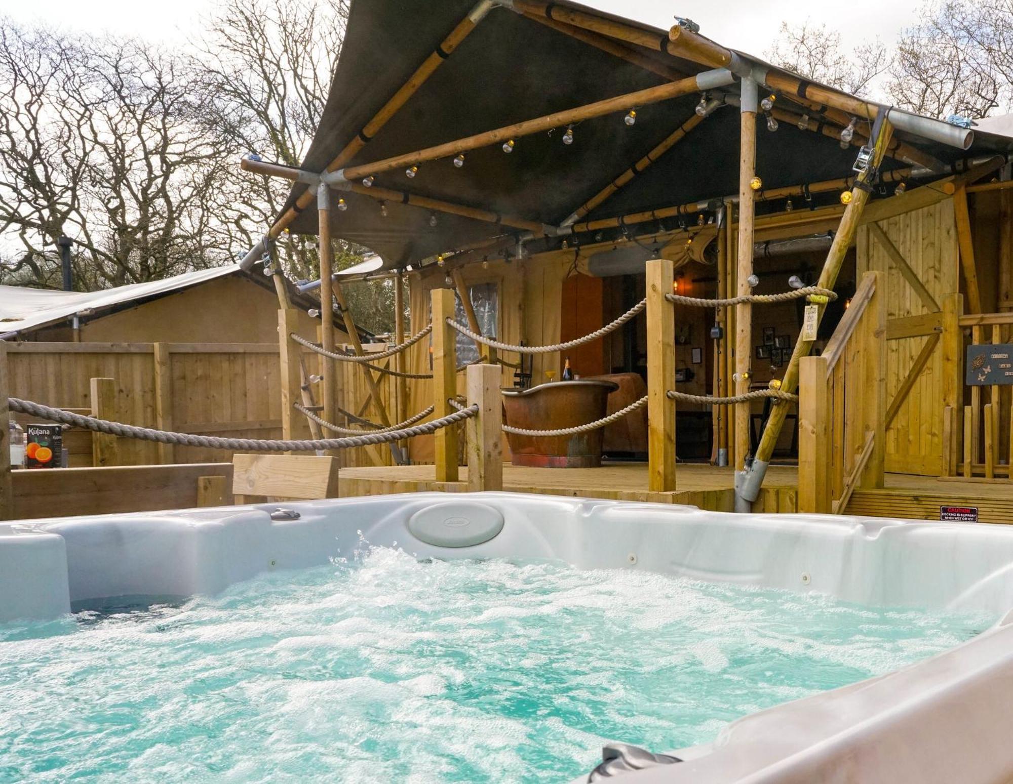 Jungle Book Safari Tent 텐비 외부 사진